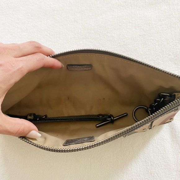 BURBERRY Metallic Leather Clutch - Picture 5 of 10